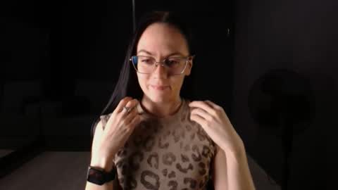 Snapshot of darkspark_ chatting on November 24, 11:10 am darkspark_ online show from November 24, 11:10 am