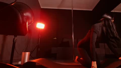 darkspark_ online show from March 30, 1:56 pm