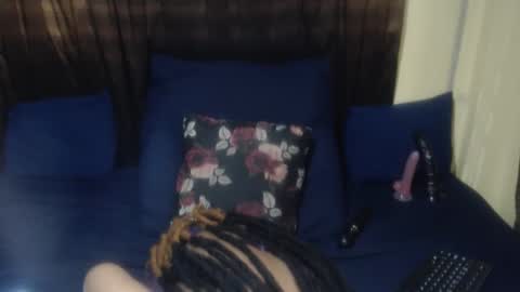 Snapshot of darksultryxx30 chatting on April 9, 2:11 am Darksultryxx30 online show from April 9, 2:11 am