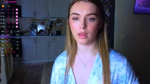 Darlina online show from April 18, 2:21 pm