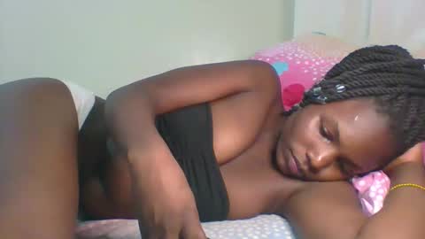 darling_dreamer2 online show from May 31, 6:31 pm