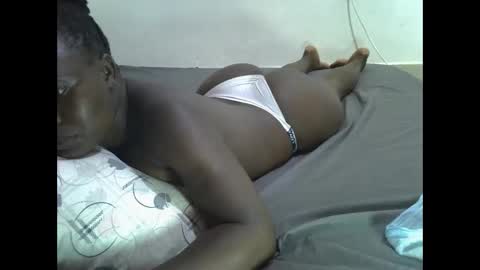 darling_ella online show from January 14, 7:30 pm