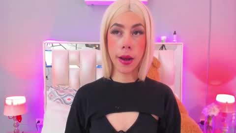 darlyn_tenderhot__ online show from October 12, 11:15 pm