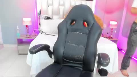 darlyn_tenderhot__ online show from October 18, 6:58 am