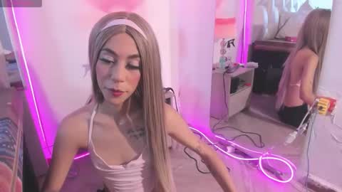 darlyn_tenderhot__ online show from April 10, 10:14 pm