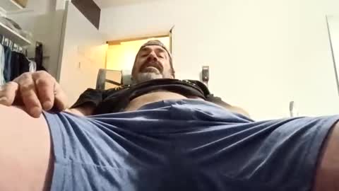 Snapshot of darmic chatting on April 16, 8:59 am darmic online show from April 16, 8:59 am