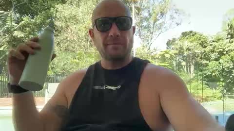 dartanian0001 online show from October 20, 3:51 am