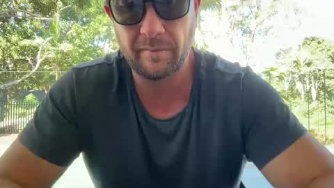 dartanian0001 online show from October 22, 4:35 am