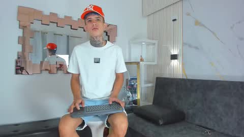 darwin_ggh online show from November 19, 7:08 am