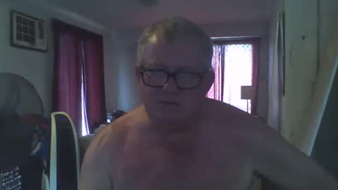 Snapshot of darwincock chatting on January 17, 5:53 am darwincock online show from January 17, 5:53 am