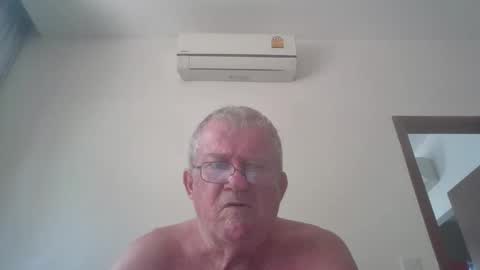 Snapshot of darwincock chatting on March 23, 5:11 am darwincock online show from March 23, 5:11 am