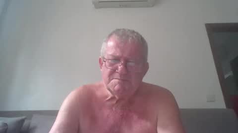 Snapshot of darwincock chatting on March 27, 2:50 am darwincock online show from March 27, 2:50 am