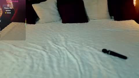 Snapshot of daryana_gray chatting on April 14, 6:41 am daryana_gray online show from April 14, 6:41 am