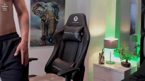 Dash online show from February 22, 2:59 pm