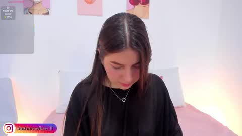 Snapshot of dashanovikov chatting on December 4, 12:36 pm Dasha online show from December 4, 12:36 pm