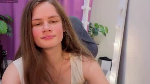 Snapshot of datsi_benson chatting on July 10, 9:23 am Datsi Benson online show from July 10, 9:23 am