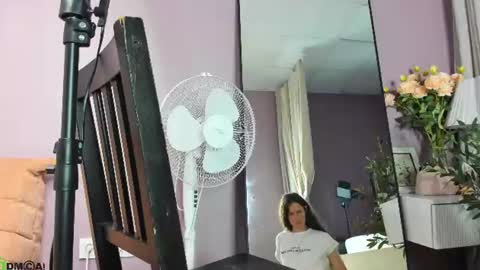 Snapshot of datsi_benson chatting on July 16, 1:33 am Datsi Benson online show from July 16, 1:33 am