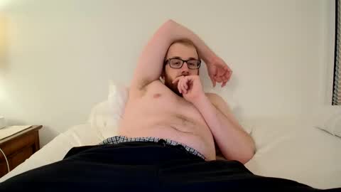 Snapshot of dav_luv4u chatting on February 17, 2:30 am dav_luv4u online show from February 17, 2:30 am