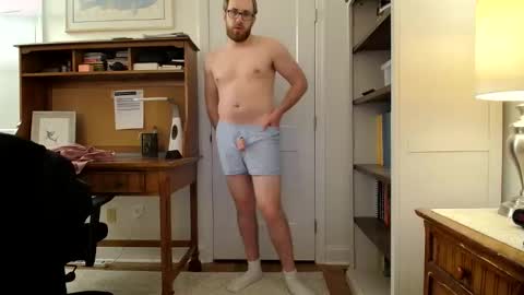 Snapshot of dav_luv4u chatting on February 19, 4:19 am dav_luv4u online show from February 19, 4:19 am