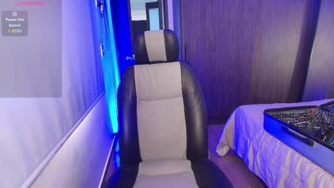 David online show from April 4, 8:06 pm