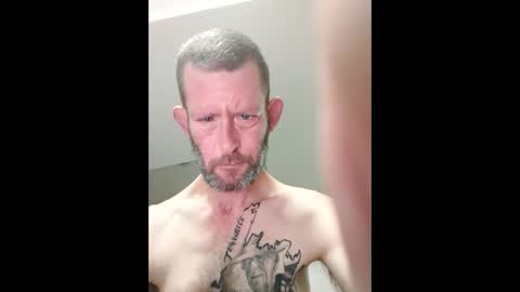 Snapshot of dave3891 chatting on February 6, 7:56 am dave3891 online show from February 6, 7:56 am