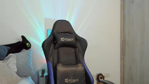 DAVE MAX online show from October 26, 2:28 am