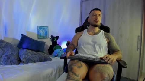 DAVE MAX online show from March 26, 3:23 am