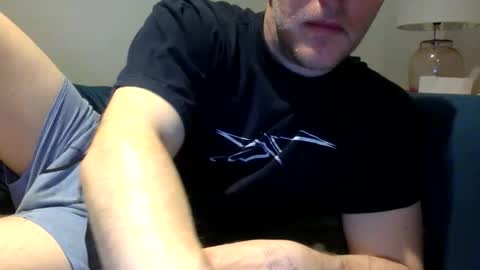 daveb709709709 online show from December 18, 2:39 am