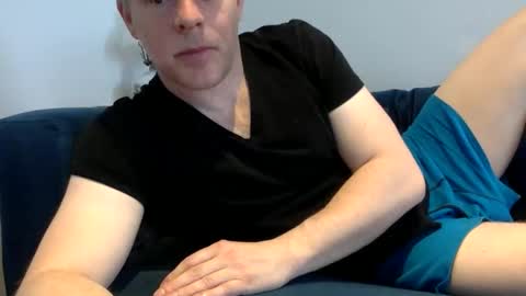 daveb709709709 online show from April 6, 4:19 pm