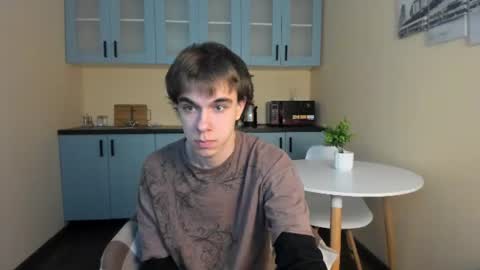 Snapshot of davebevy chatting on June 24, 7:57 pm Dave online show from June 24, 7:57 pm