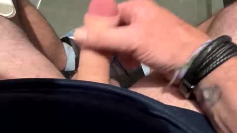 Snapshot of davedaddy84 chatting on October 1, 3:23 am davedaddy84 online show from October 1, 3:23 am