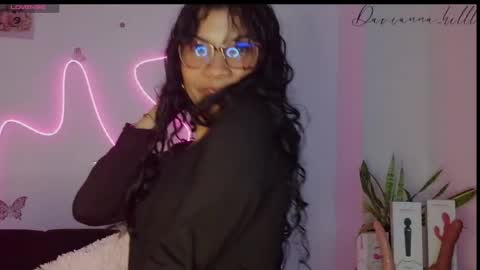 Snapshot of daviana_hill_ chatting on May 12, 3:47 am Davi online show from May 12, 3:47 am