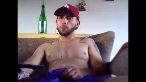 Snapshot of david23vergota chatting on October 18, 10:21 pm david23vergota online show from October 18, 10:21 pm