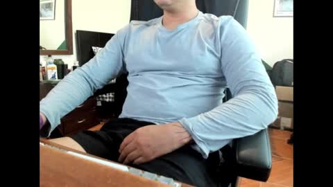 Snapshot of david_2789 chatting on March 5, 10:43 pm David online show from March 5, 10:43 pm