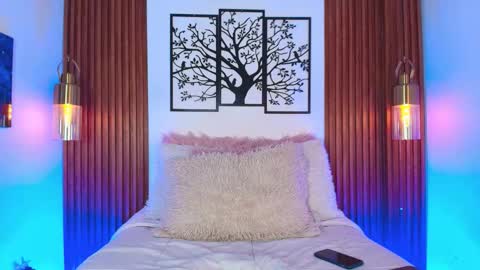 Snapshot of david_banks_ chatting on February 12, 12:55 pm David online show from February 12, 12:55 pm