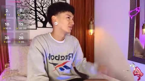 Snapshot of david_banks_ chatting on February 26, 12:26 pm David online show from February 26, 12:26 pm