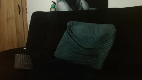 Twitter davidsanctum online show from November 19, 10:10 pm