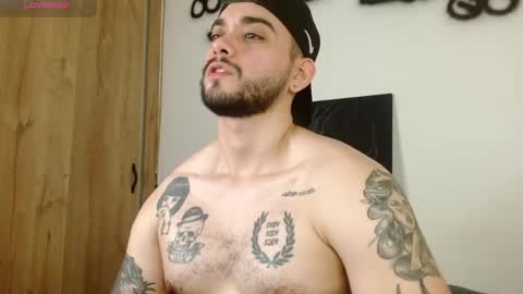 Twitter davidsanctum online show from April 13, 7:58 am