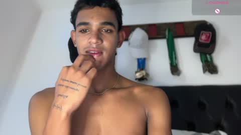 Snapshot of david_hot44 chatting on June 30, 1:12 pm david_hot44 online show from June 30, 1:12 pm