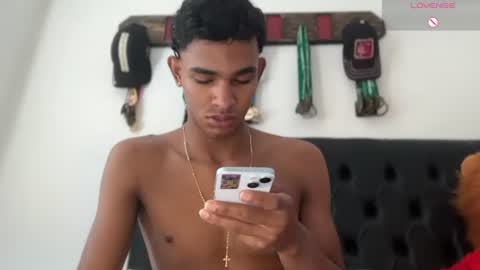 Snapshot of david_hot44 chatting on July 18, 8:01 pm david_hot44 online show from July 18, 8:01 pm