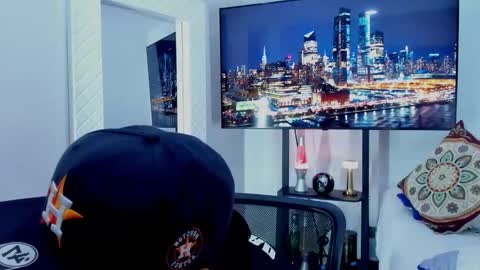 Hey im David that loves to explore and speak their fantasies. Very open talktative and nice. Feel free to chat with me online show from February 27, 12:54 am