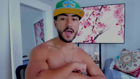 Hey im David that loves to explore and speak their fantasies. Very open talktative and nice. Feel free to chat with me online show from March 13, 3:29 pm