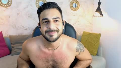 Snapshot of david_oliveira chatting on December 23, 12:41 pm JF oliveira online show from December 23, 12:41 pm