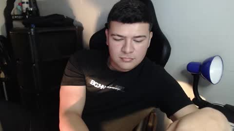 Snapshot of david_smit_ chatting on January 14, 1:11 am david smit online show from January 14, 1:11 am