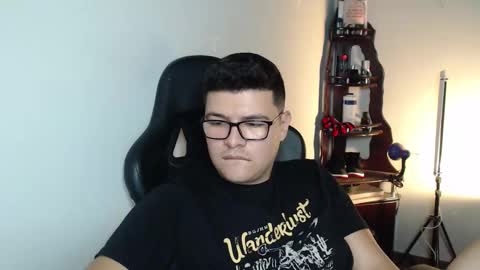 Snapshot of david_smit_ chatting on February 28, 9:27 pm david smit online show from February 28, 9:27 pm