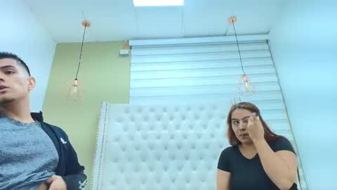 david_victoriaa online show from December 2, 1:05 pm