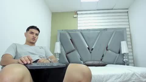david_victoriaa online show from July 14, 1:06 pm