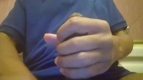 Snapshot of davidbigdick24 chatting on February 18, 6:37 am David online show from February 18, 6:37 am