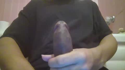 Snapshot of davidbigdick24 chatting on March 8, 6:47 pm David online show from March 8, 6:47 pm