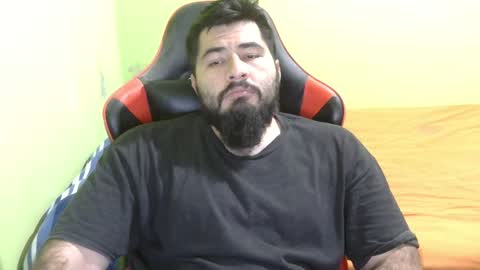 Snapshot of daviddelz chatting on February 8, 6:54 am David online show from February 8, 6:54 am